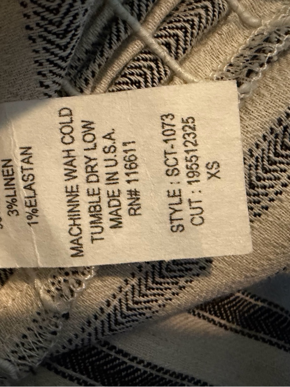 NWOT Self Contrast Striped Button-Front Crop Top - Black & Cream - XS - Picture 5 of 5